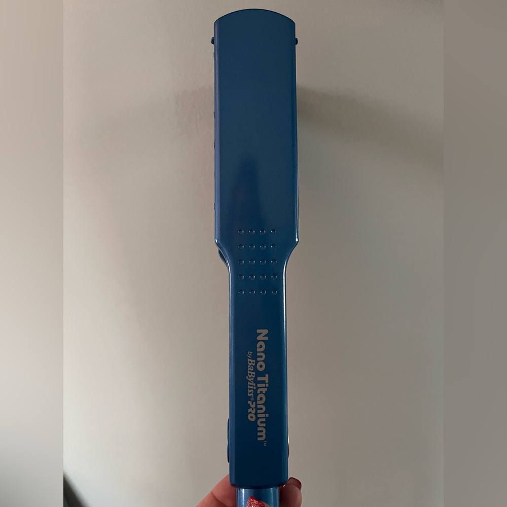 BaByliss PRO Nano Titanium Flat Iron 2”